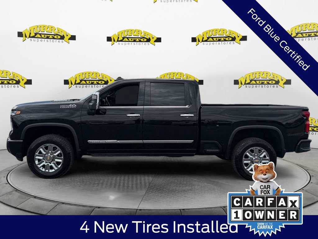 Used 2024 Chevrolet Silverado 2500 High Country w/ Technology Package AWD/4WD image 3