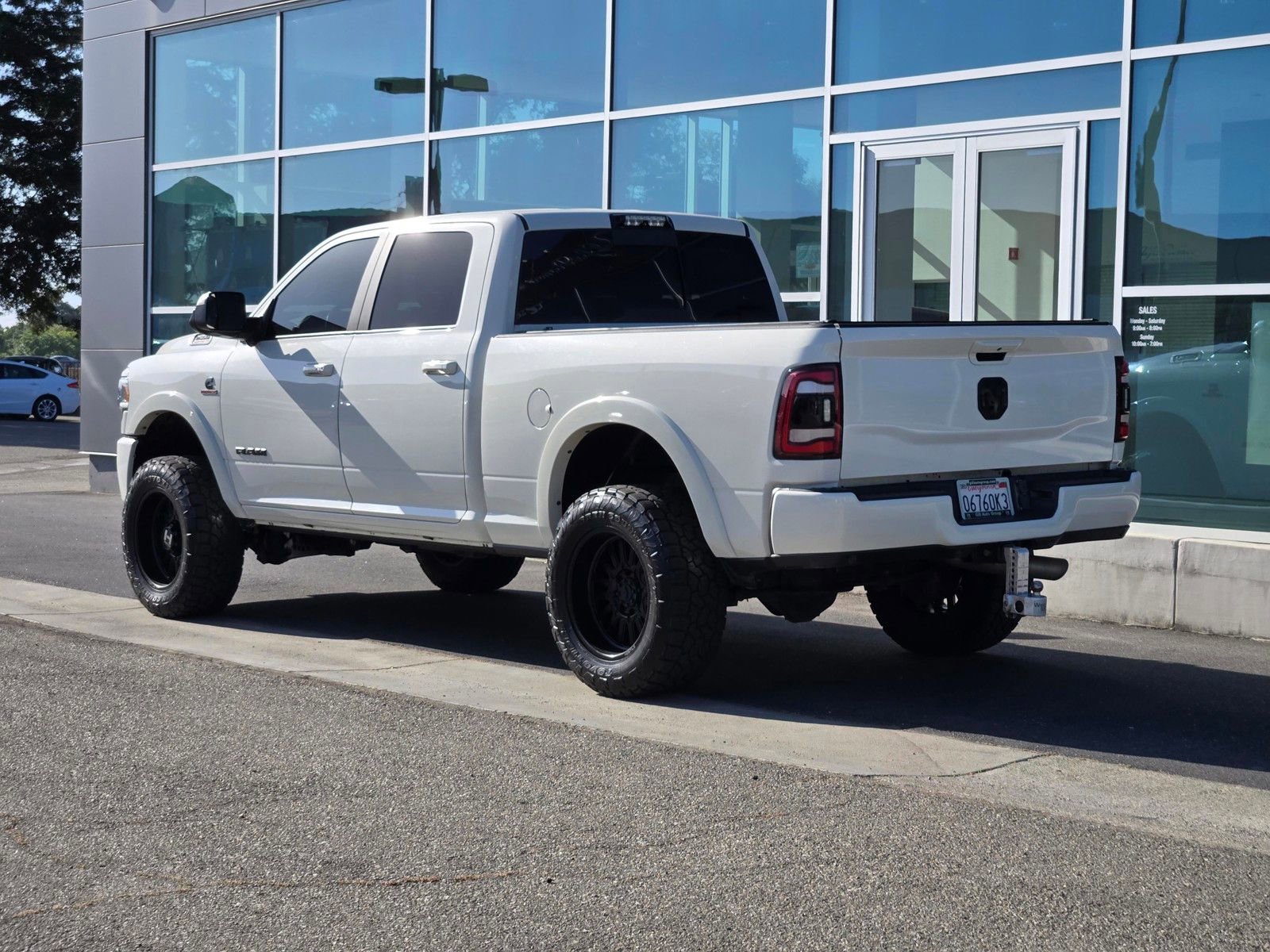 Used 2022 RAM 2500 Laramie w/ Night Edition AWD/4WD image 6