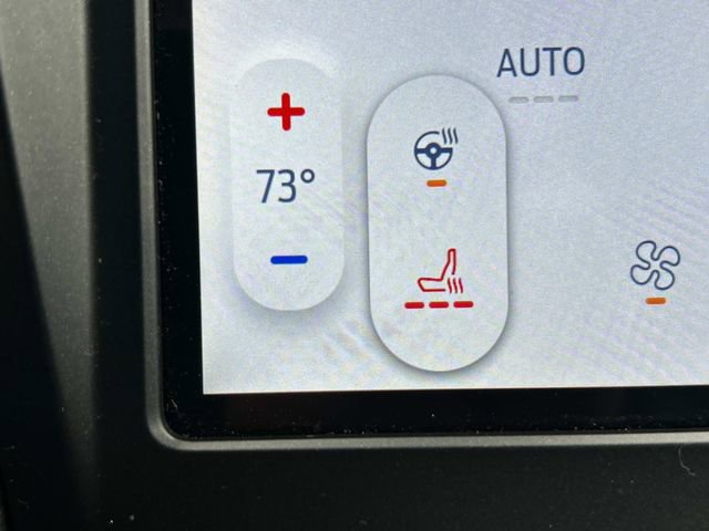 Certified 2024 Ford Edge Titanium image 27