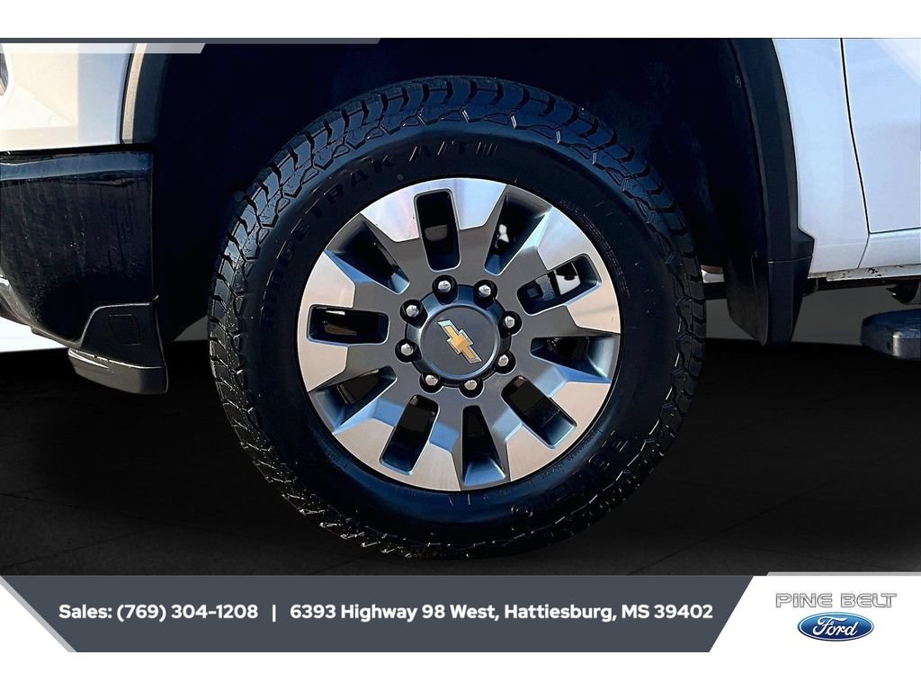 Used 2024 Chevrolet Silverado 2500 Custom w/ Custom Convenience Package AWD/4WD image 7