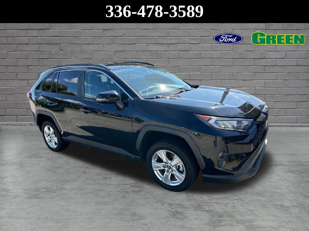 Used 2021 Toyota RAV4 XLE FWD image 8