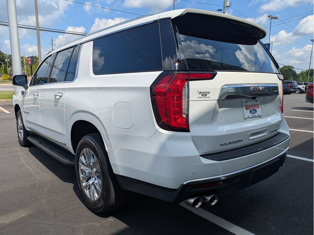 Used 2022 GMC Yukon XL Denali AWD/4WD image 8