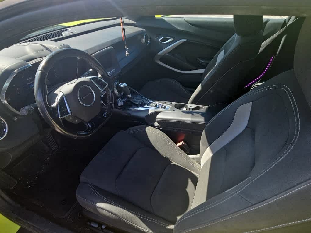 Used 2019 Chevrolet Camaro LT RWD image 11