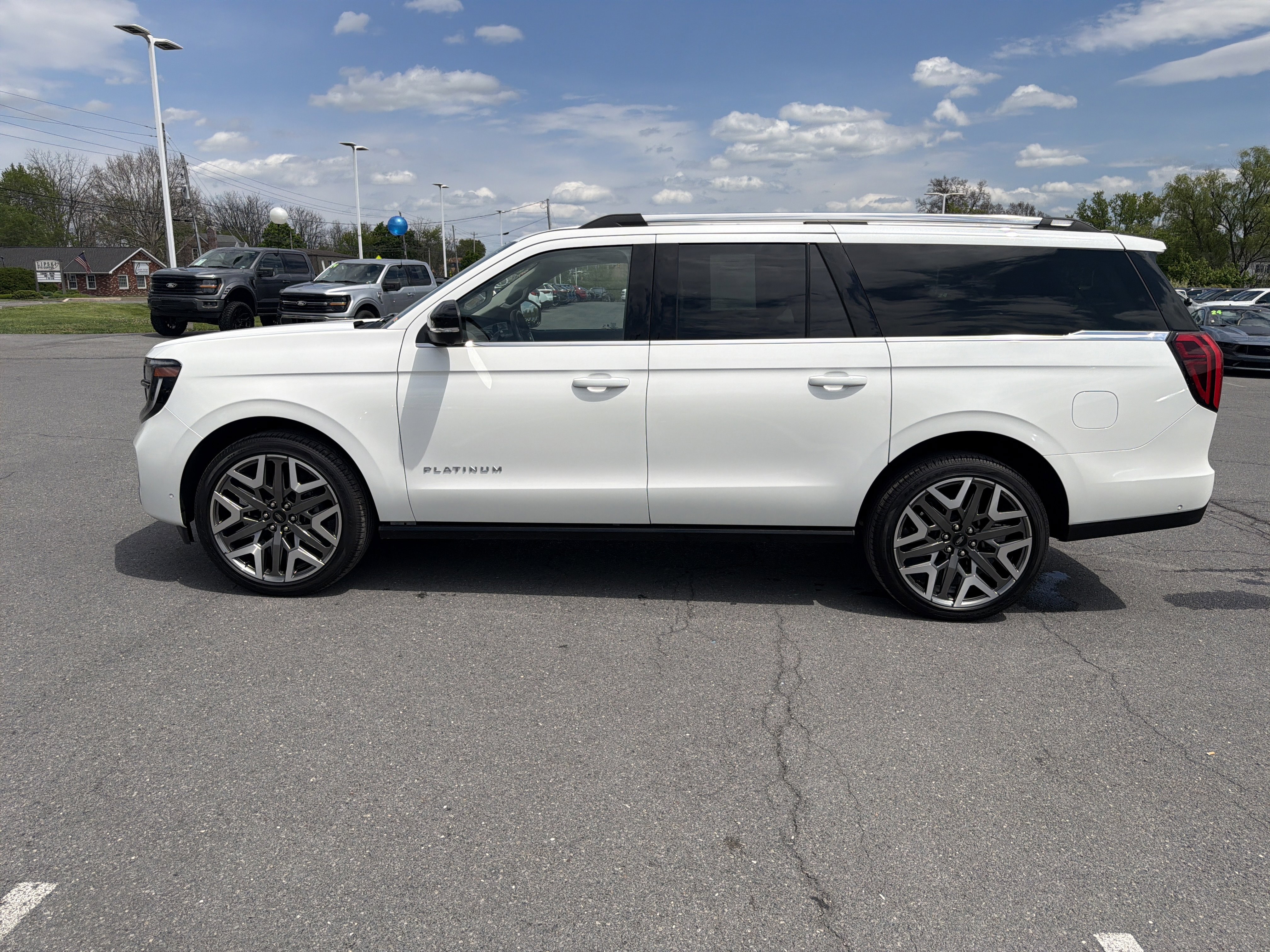 Certified 2025 Ford Expedition Max Platinum w/ Platinum Ultimate Package AWD/4WD image 7