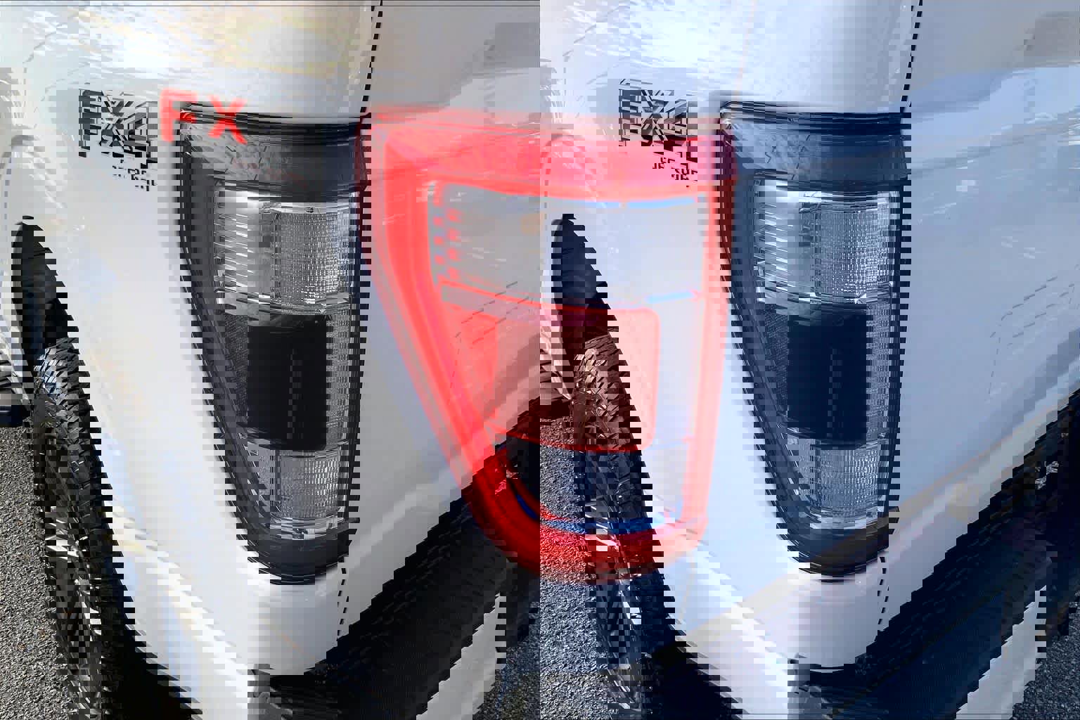 Certified 2023 Ford F150 Lariat w/ Equipment Group 502A High image 27