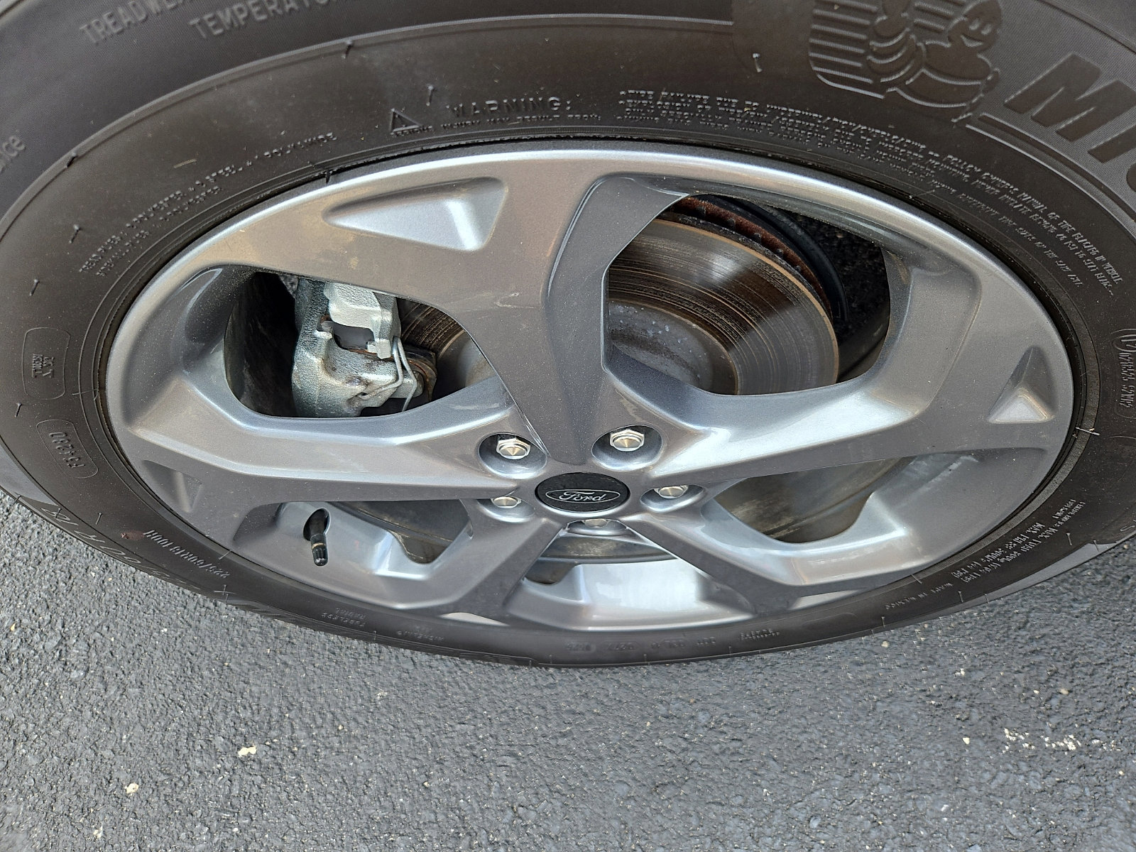 Certified 2025 Ford Escape ST-Line w/ Tech Pack #1 AWD/4WD image 8