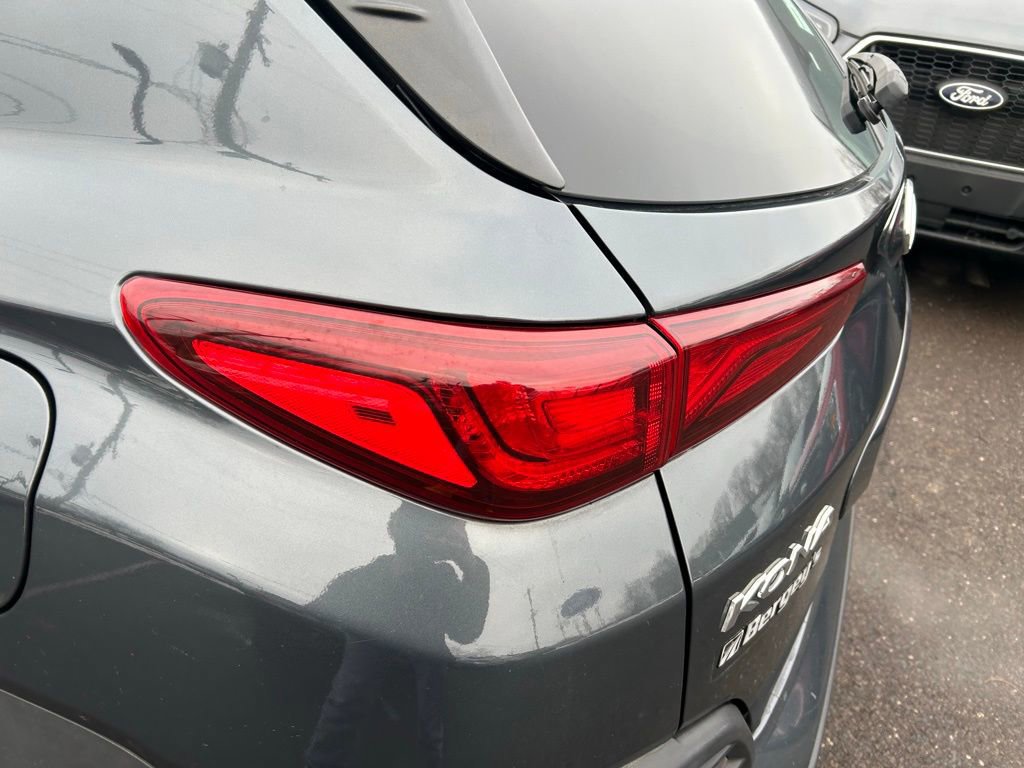Used 2021 Hyundai Kona SEL Plus w/ Cargo Package image 32