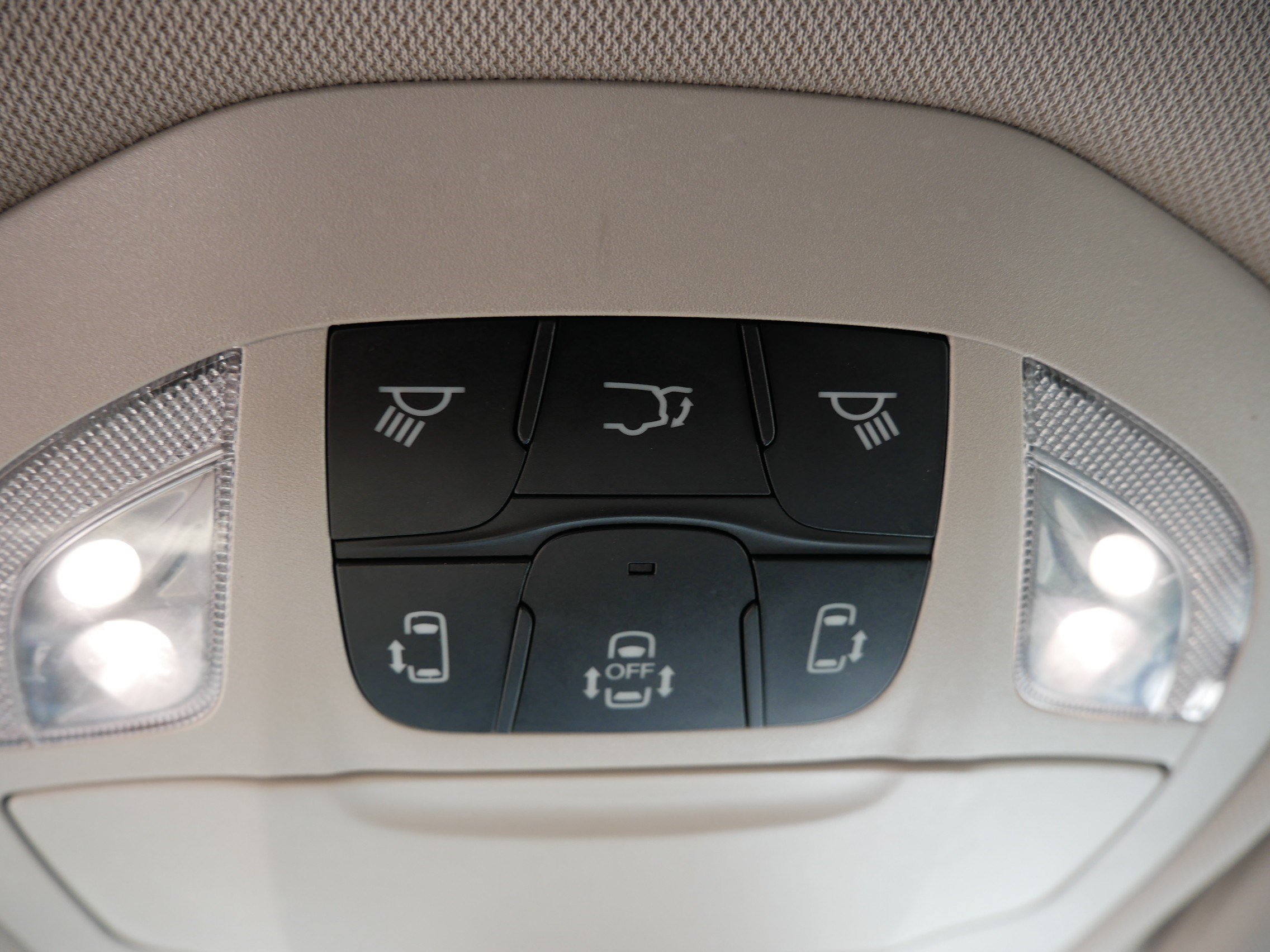 Used 2022 Chrysler Pacifica Touring-L FWD image 32