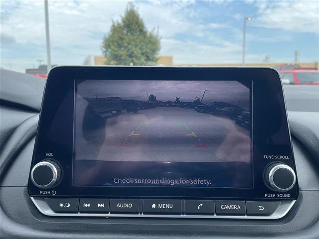 Used 2024 Nissan Rogue SV AWD/4WD image 23