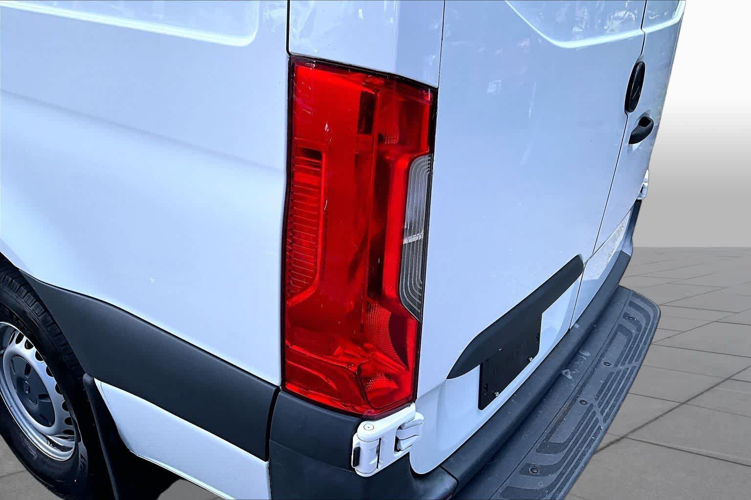 Used 2023 Mercedes-Benz Sprinter 2500 image 23