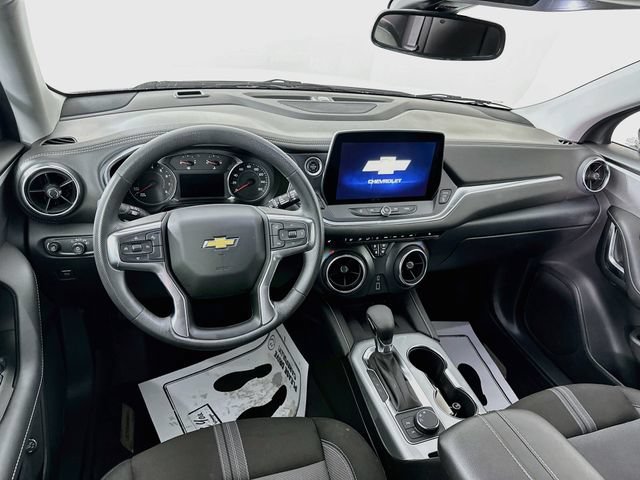 Used 2025 Chevrolet Blazer LT w/ Convenience Package FWD image 29