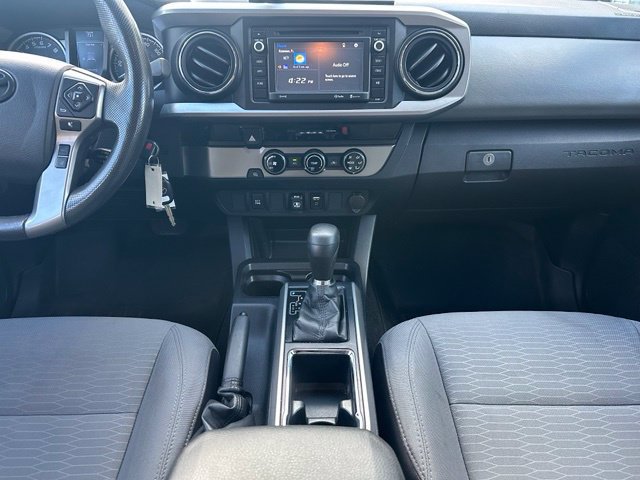 Used 2018 Toyota Tacoma SR5 RWD image 16
