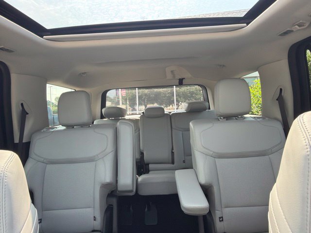 Certified 2025 Ford Expedition Platinum AWD/4WD image 22
