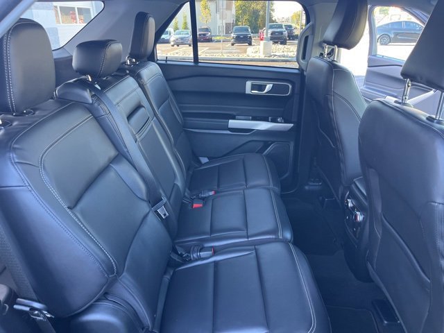 Certified 2023 Ford Explorer XLT w/ Equipment Group 202A image 17