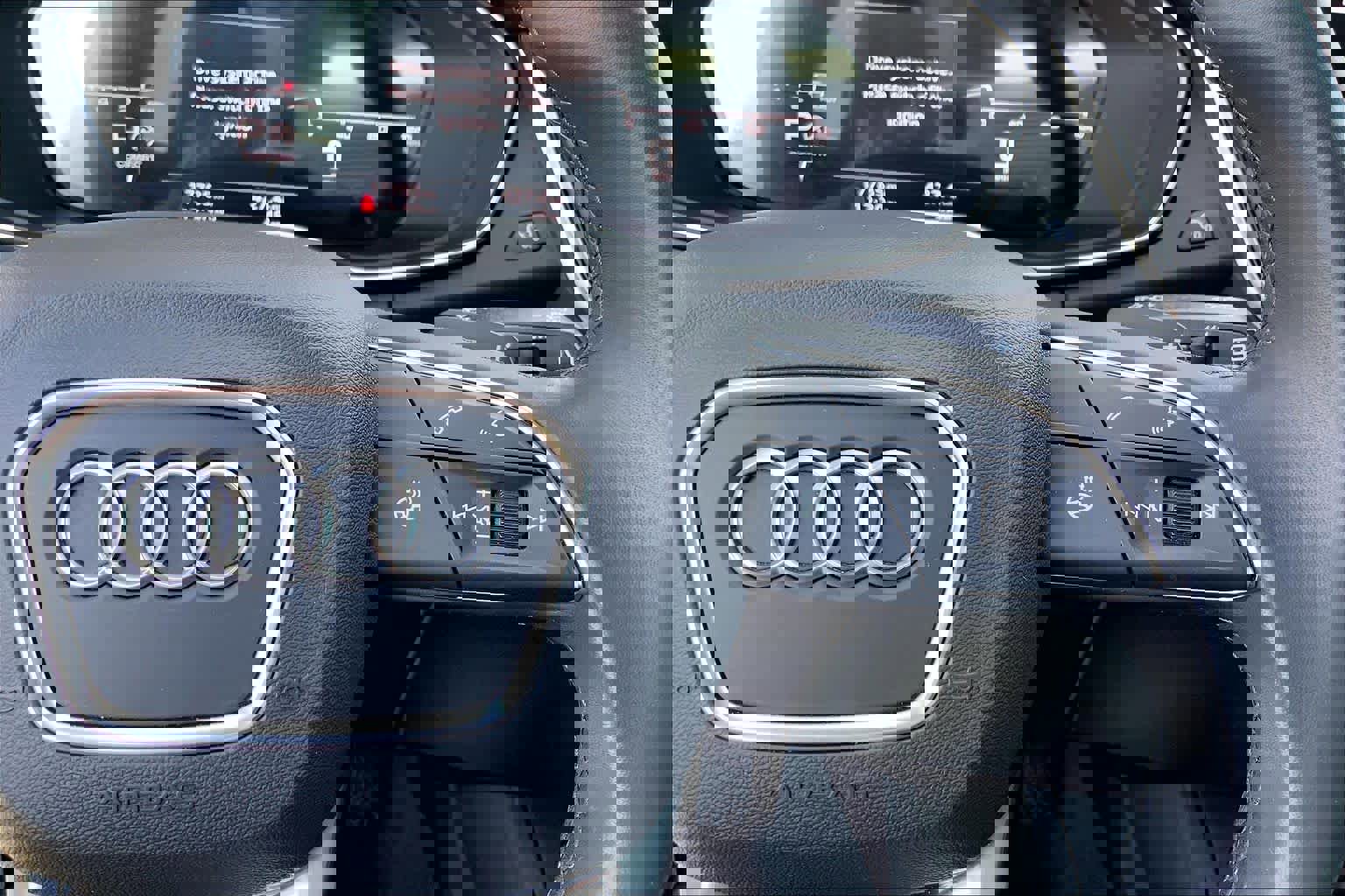 Used 2024 Audi Q5 2.0T Premium w/ Summer of Audi Package image 24