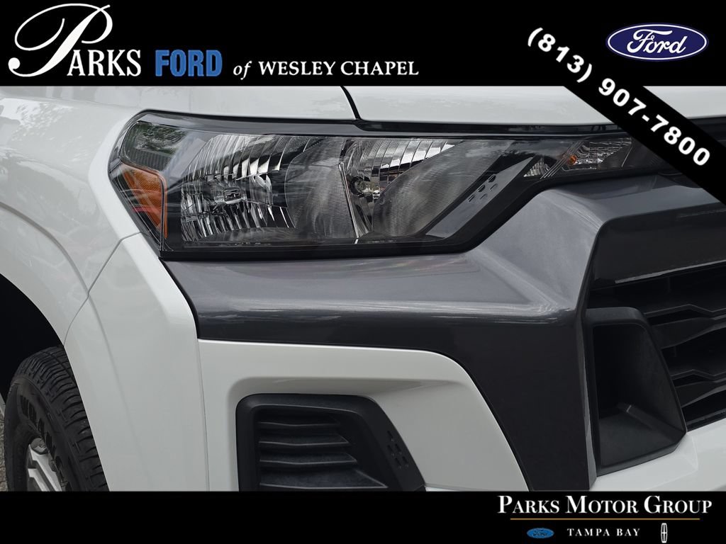 Used 2024 Chevrolet Colorado LT RWD image 6