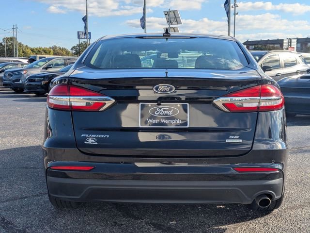 Certified 2020 Ford Fusion SE image 4