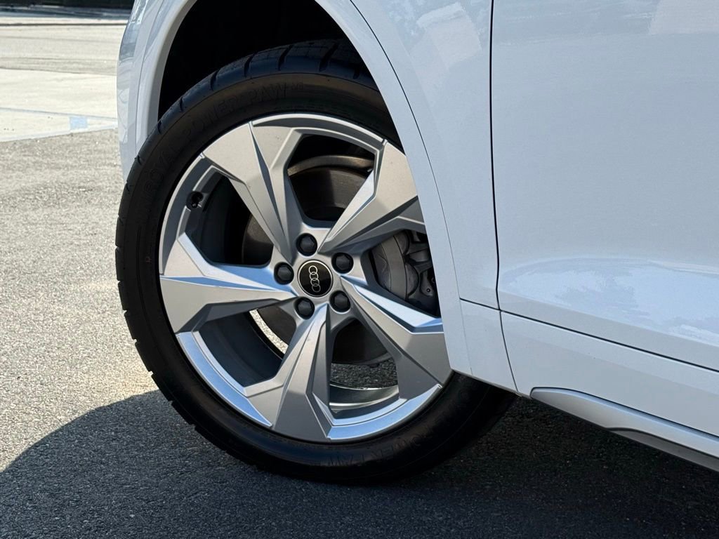 Used 2024 Audi Q5 2.0T Premium Plus w/ Premium Plus Package image 17