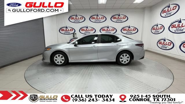 Used 2022 Toyota Camry LE FWD image 5
