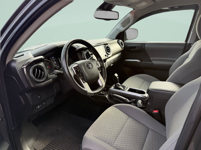 Used 2023 Toyota Tacoma SR5 AWD/4WD image 4