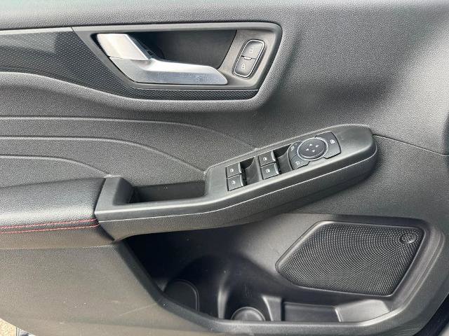 Certified 2023 Ford Escape ST-Line w/ Tech Pack #1 AWD/4WD image 19