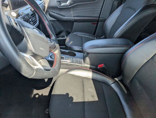 Certified 2025 Ford Escape ST-Line FWD image 8