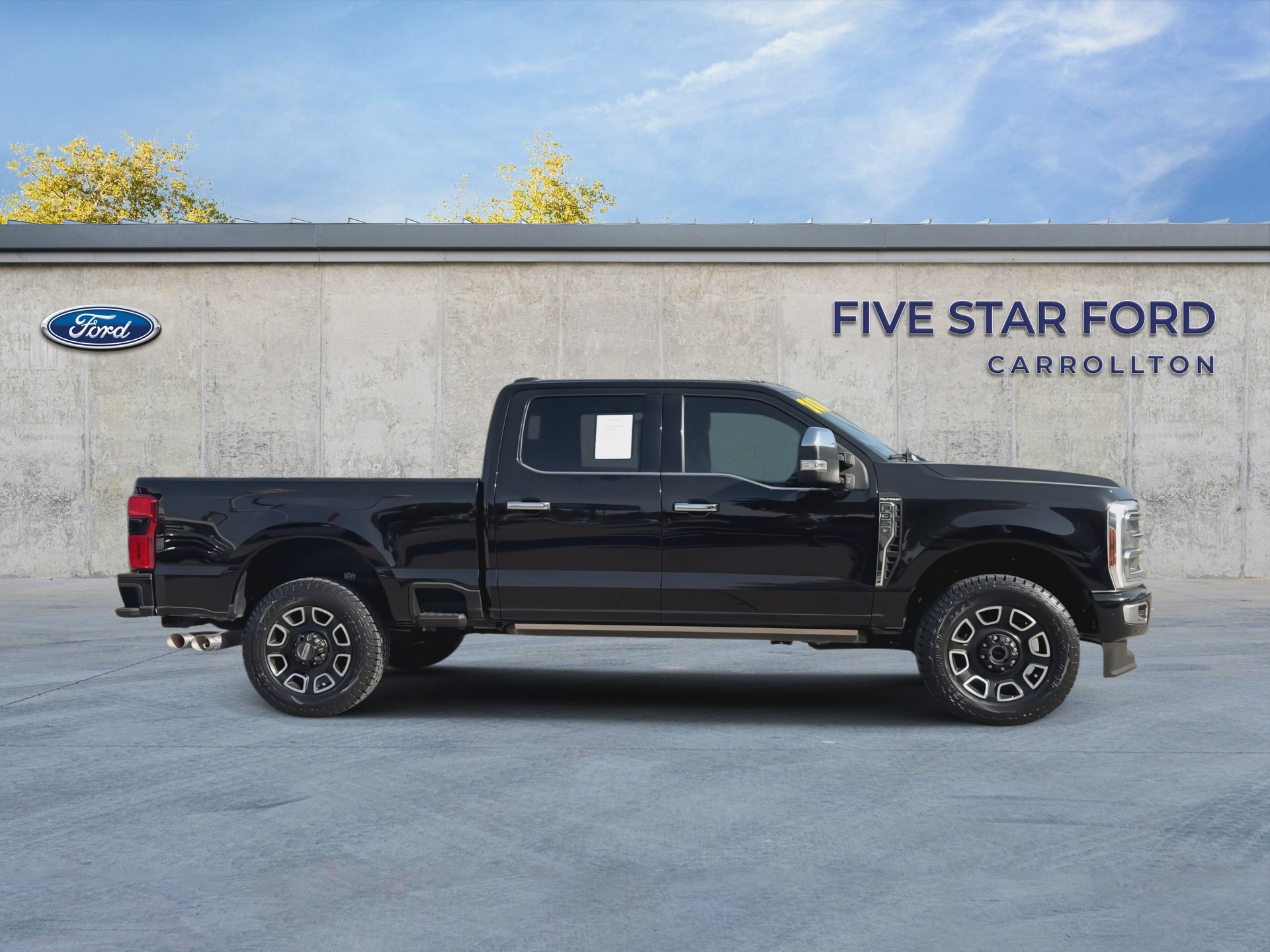 Certified 2024 Ford F350 Platinum w/ FX4 Off-Road Package AWD/4WD image 9