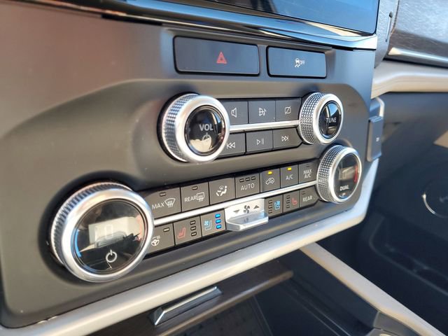 Certified 2023 Ford Expedition Limited image 29