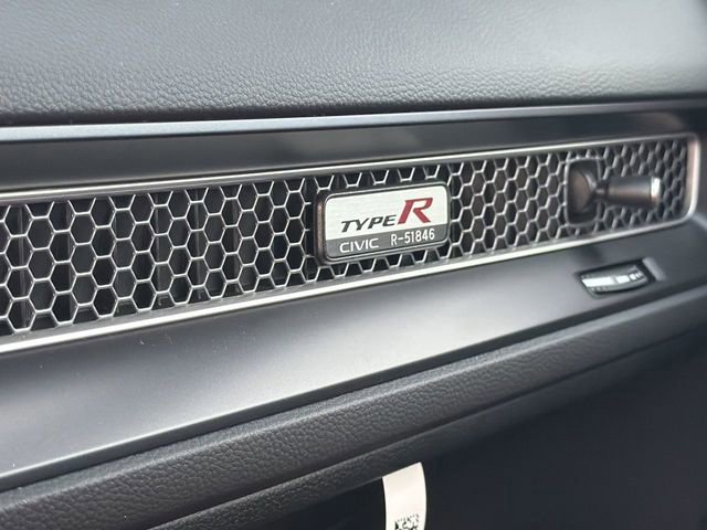 Used 2025 Honda Civic Type R image 30