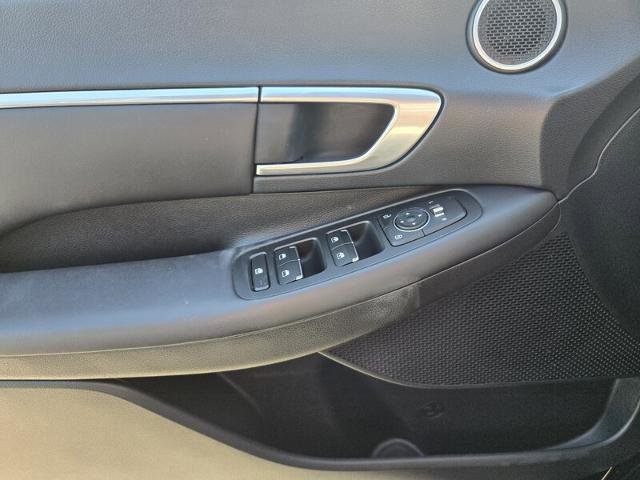 Used 2023 Hyundai Sonata SEL image 30