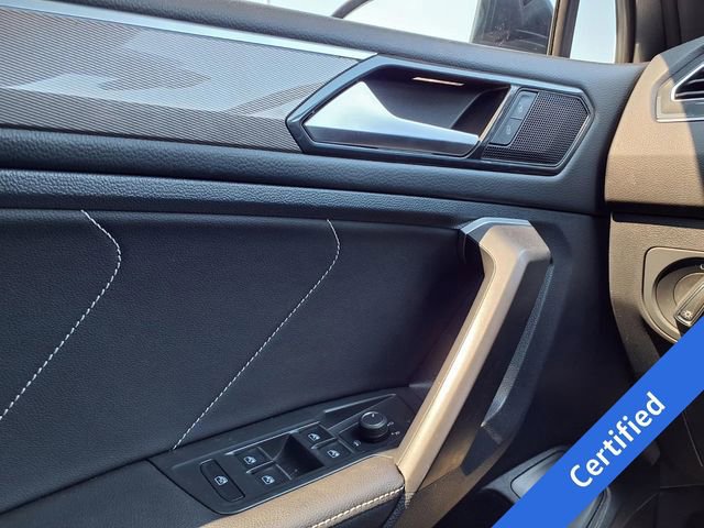 Used 2024 Volkswagen Tiguan SE R-Line AWD/4WD image 23