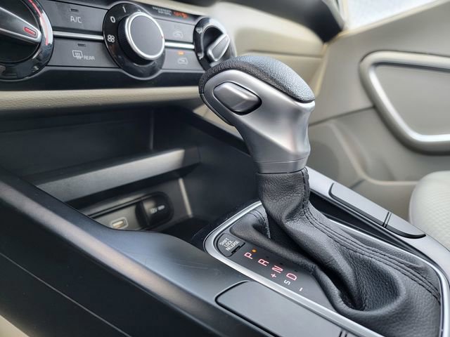 Used 2020 Kia Soul LX image 29