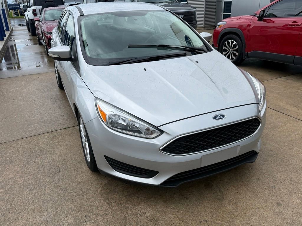 Certified 2017 Ford Focus SE FWD image 8