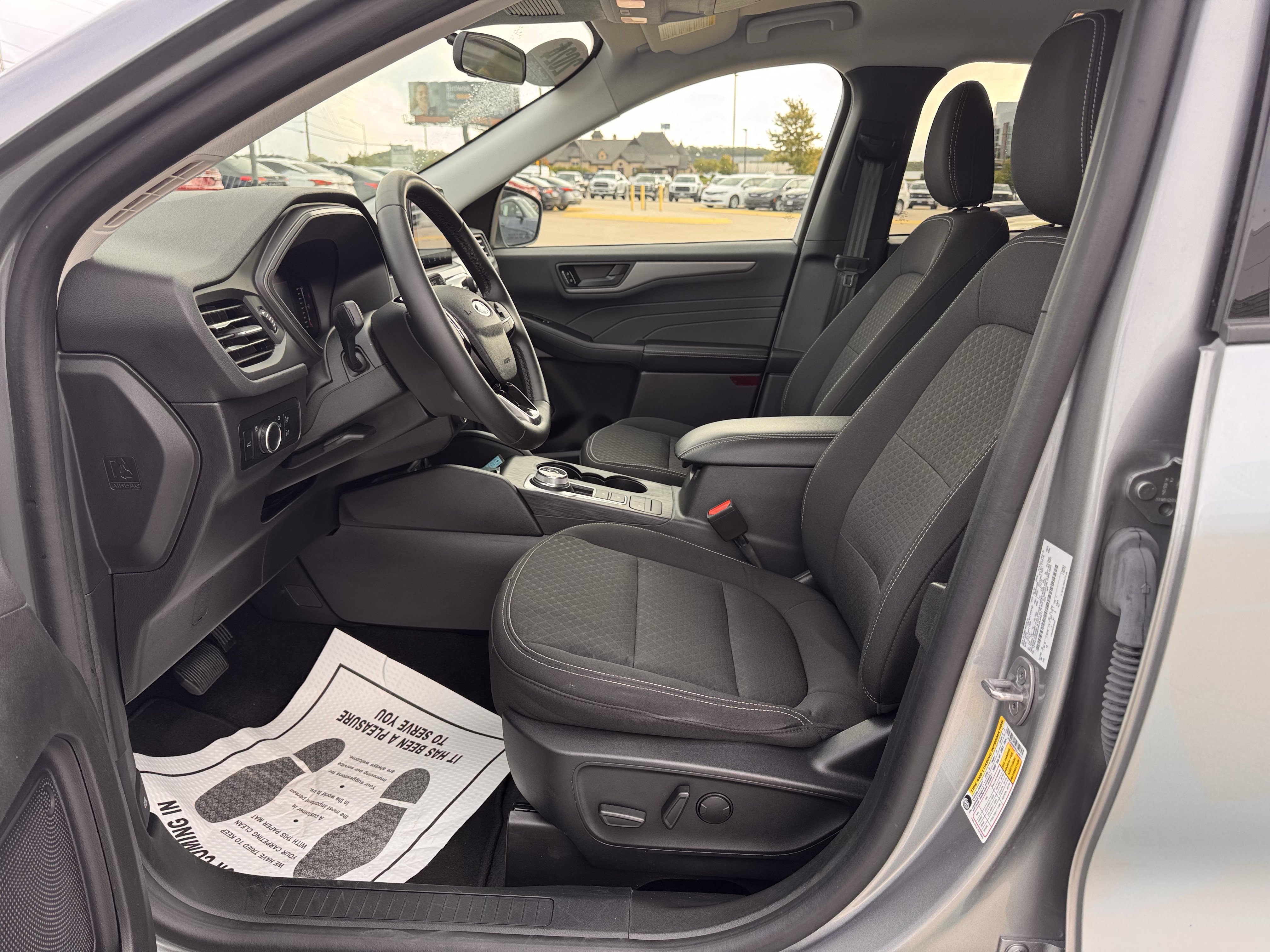 Certified 2024 Ford Escape Active w/ Cold Weather Package image 9