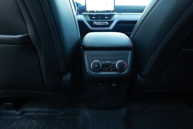 Certified 2025 Ford Explorer ST-Line w/ Premium Package AWD/4WD image 13