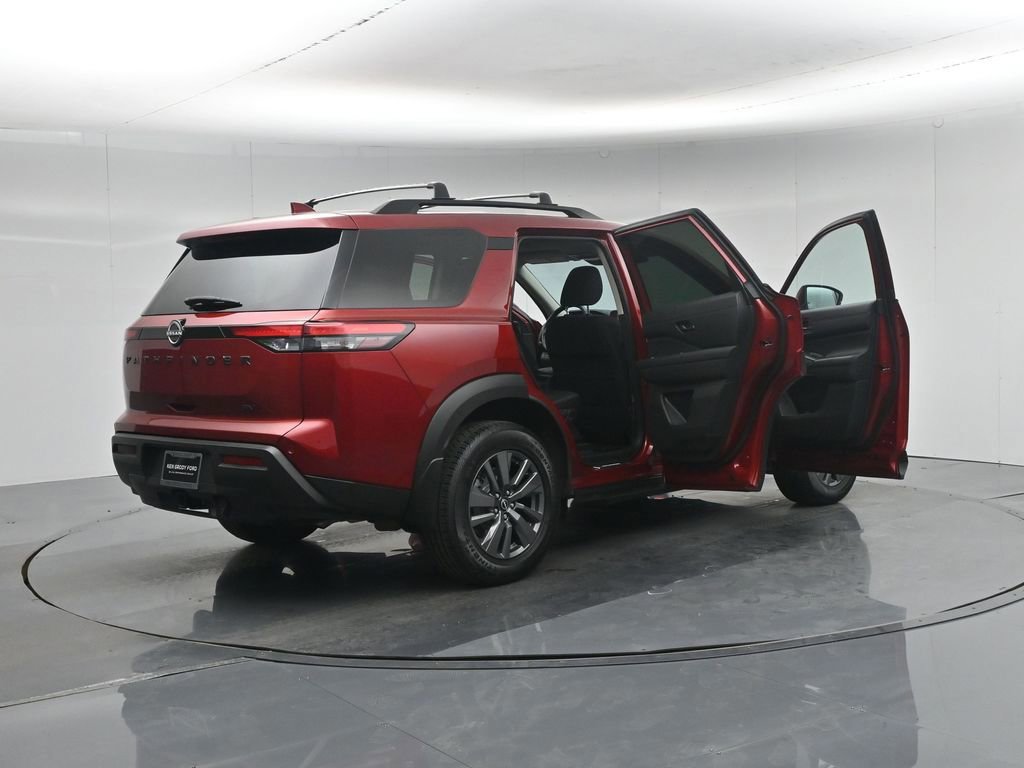 Used 2023 Nissan Pathfinder SV w/ SV Premium Package image 55
