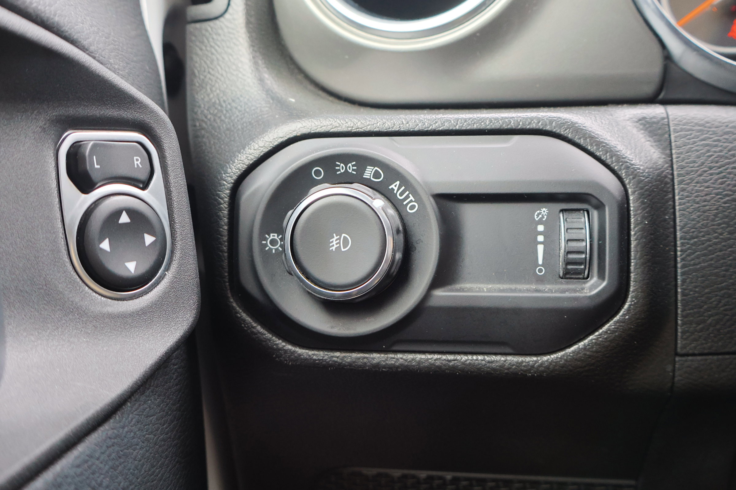 Used 2023 Jeep Wrangler Sahara w/ LED Lighting Group image 18