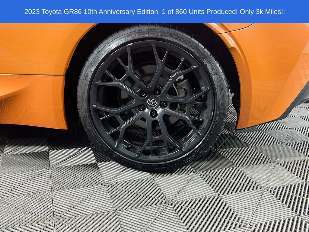 Used 2023 Toyota GR86 10th Anniversary SE image 29