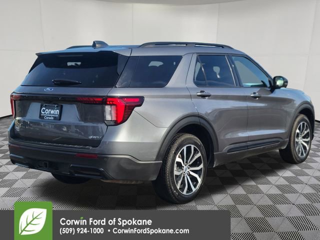 Certified 2025 Ford Explorer ST-Line image 5