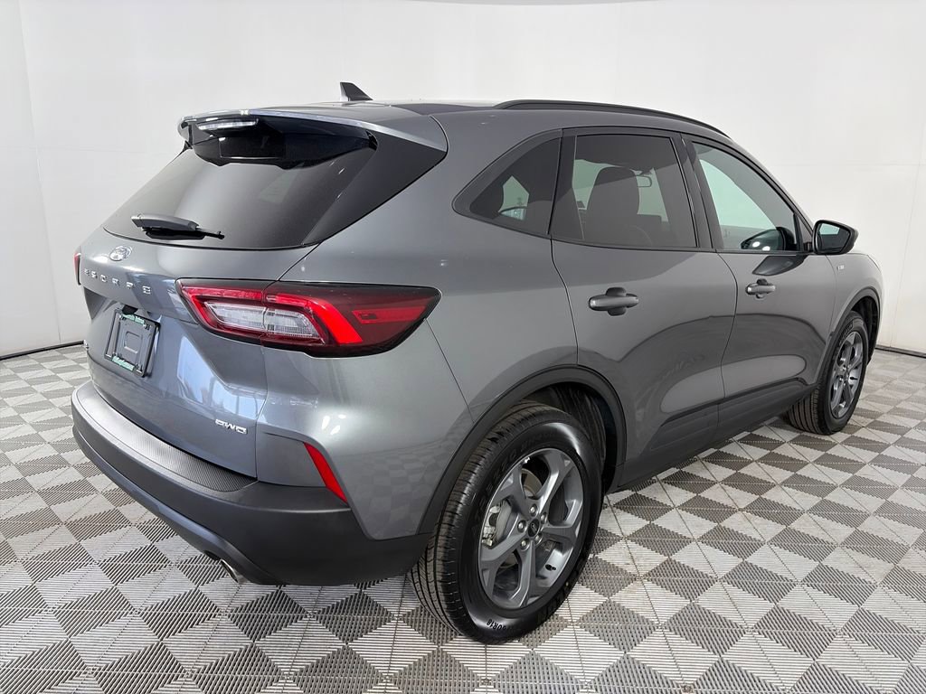 Certified 2025 Ford Escape ST-Line Select AWD/4WD image 7