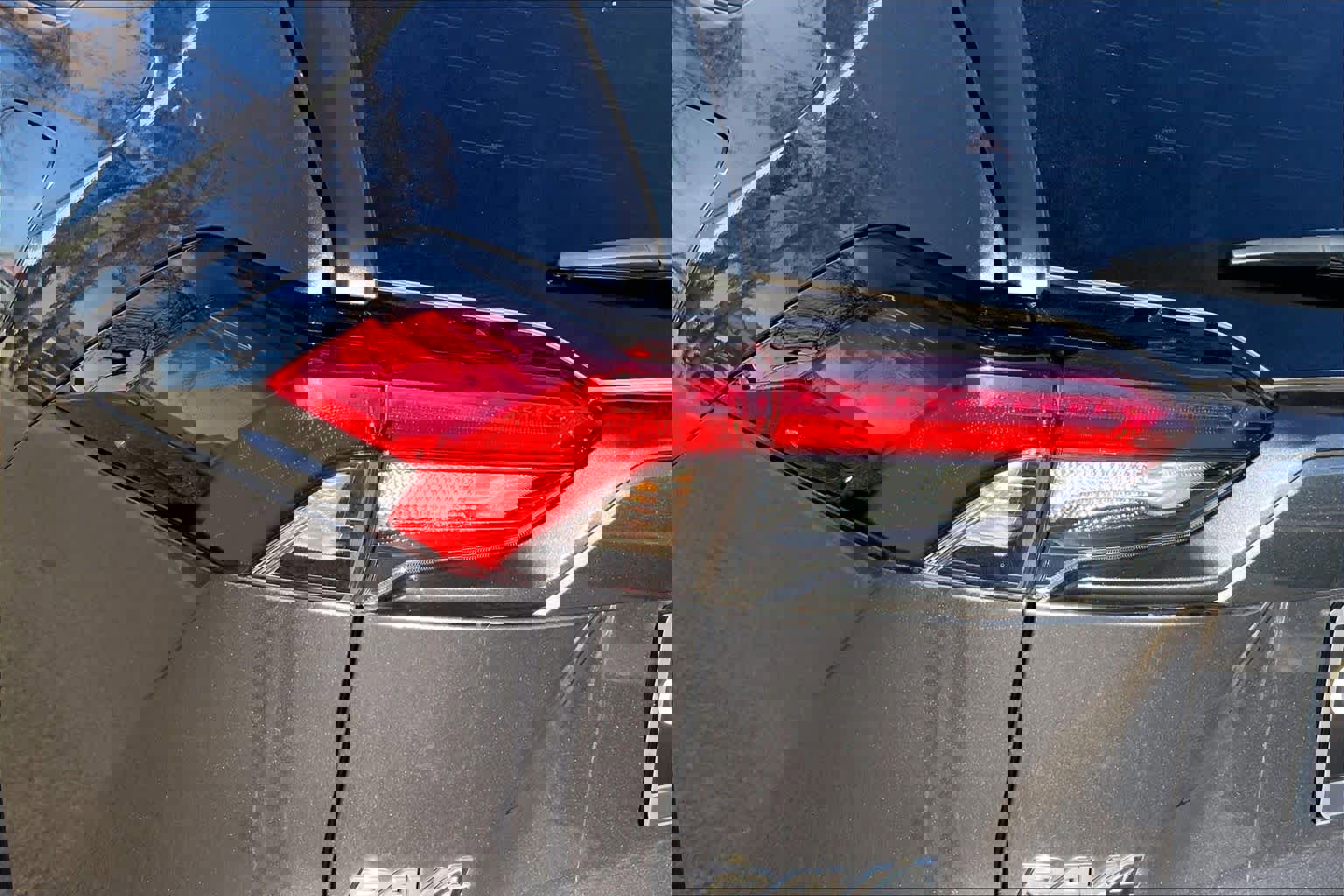 Used 2024 Toyota RAV4 XLE Premium image 28