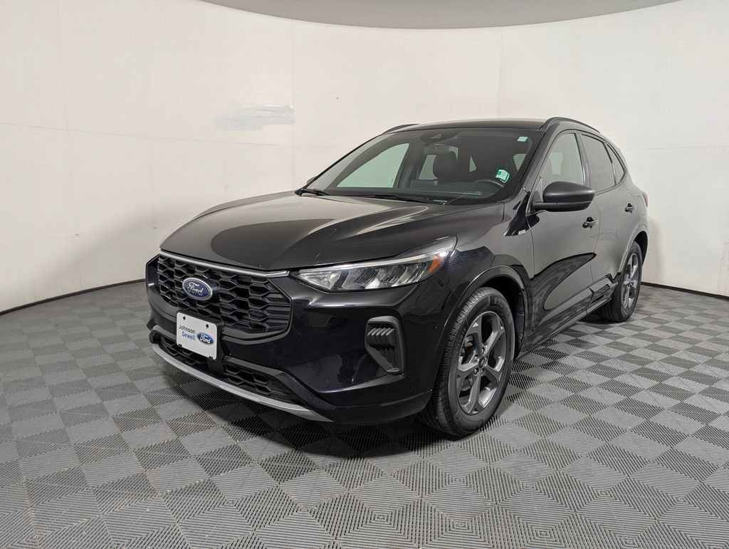 Certified 2023 Ford Escape ST-Line FWD image 4