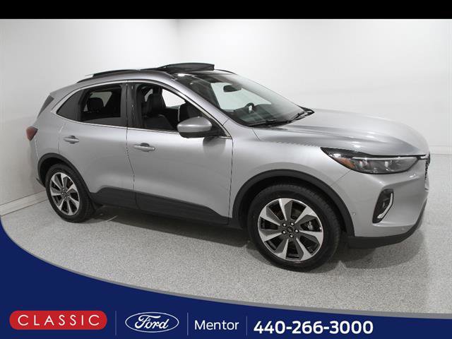 Certified 2023 Ford Escape Platinum w/ Premium Technology Package AWD/4WD video 1