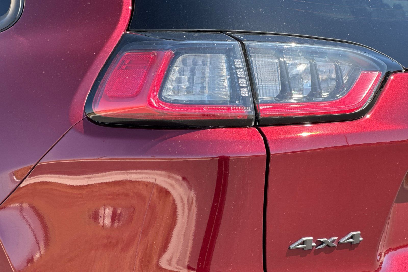 Used 2020 Jeep Cherokee High Altitude image 30