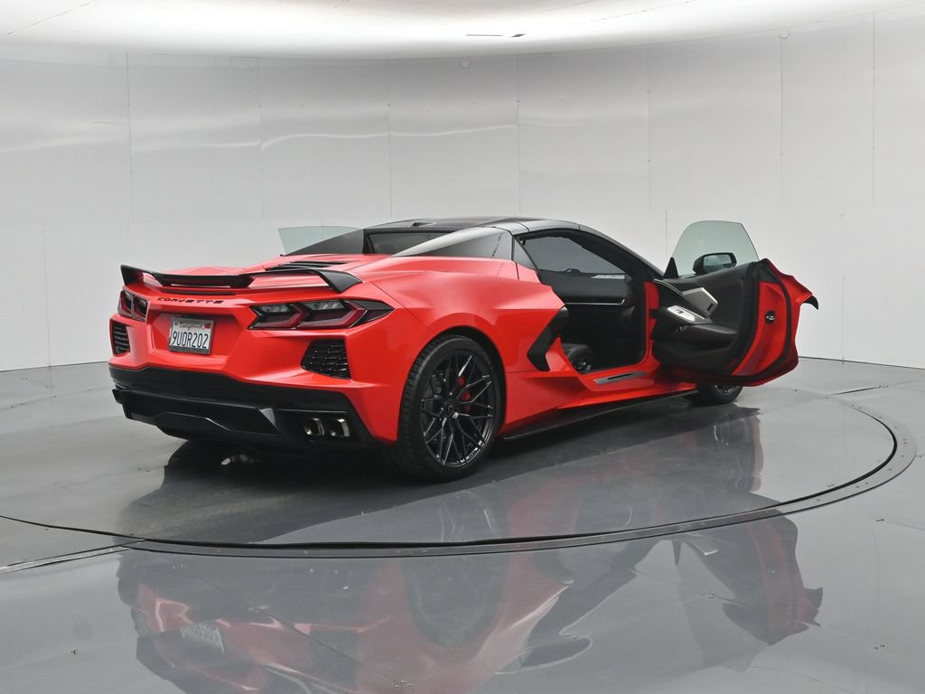 Used 2021 Chevrolet Corvette Stingray Premium Conv w/ Z51 Performance Package RWD image 35