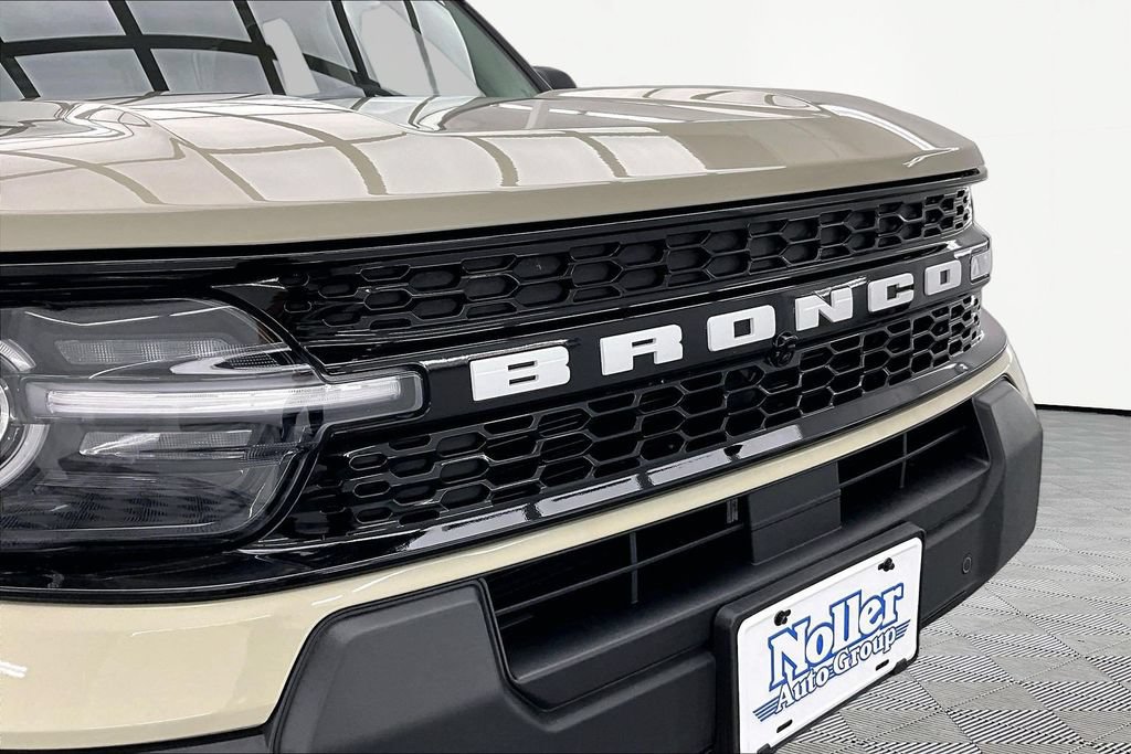 Certified 2025 Ford Bronco Sport Outer Banks w/ Outer Banks Tech Package+ AWD/4WD image 28
