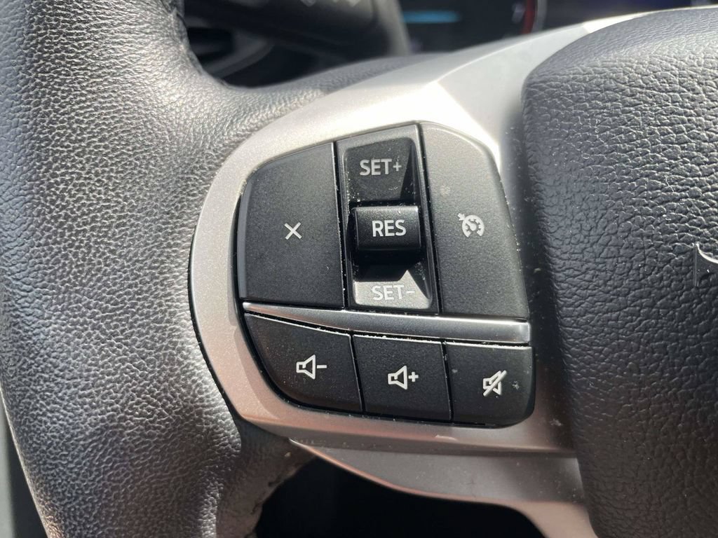 Certified 2024 Ford Explorer XLT RWD image 26