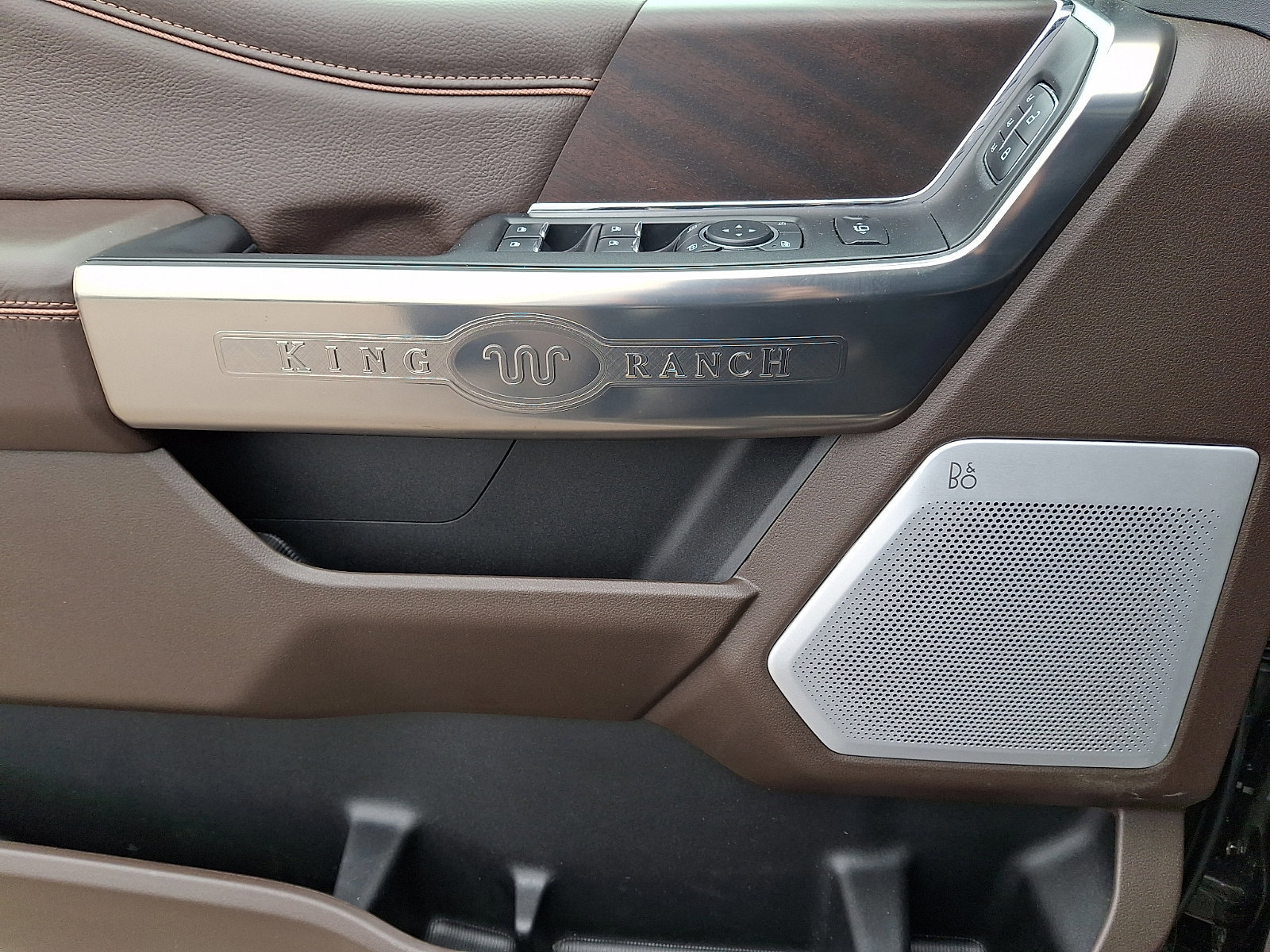 Certified 2025 Ford F450 King Ranch w/ Chrome Package image 19