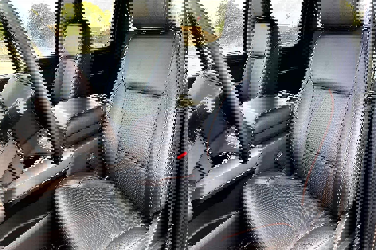 Certified 2022 Ford F150 Lariat image 7