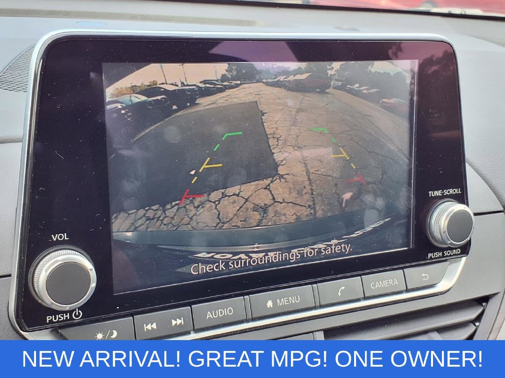 Used 2025 Nissan Altima 2.5 SV FWD image 7